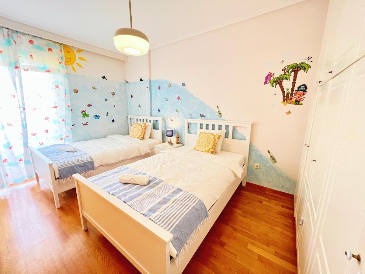 Cozy Fairytal Garden Apartment, Family Friendly, Free Parking, 15 Min To Airport Atina Dış mekan fotoğraf