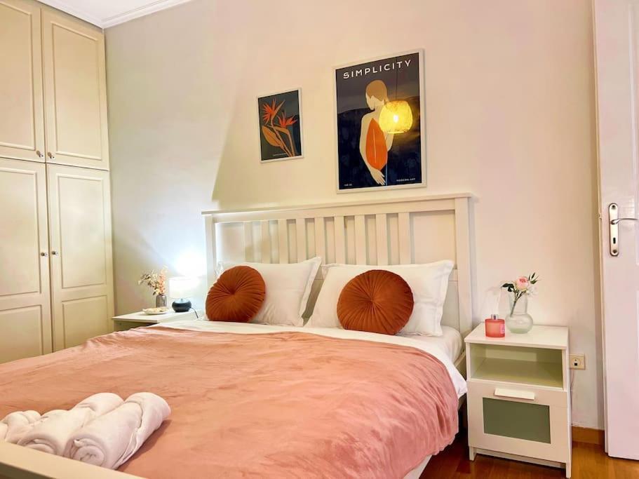 Cozy Fairytal Garden Apartment, Family Friendly, Free Parking, 15 Min To Airport Atina Dış mekan fotoğraf