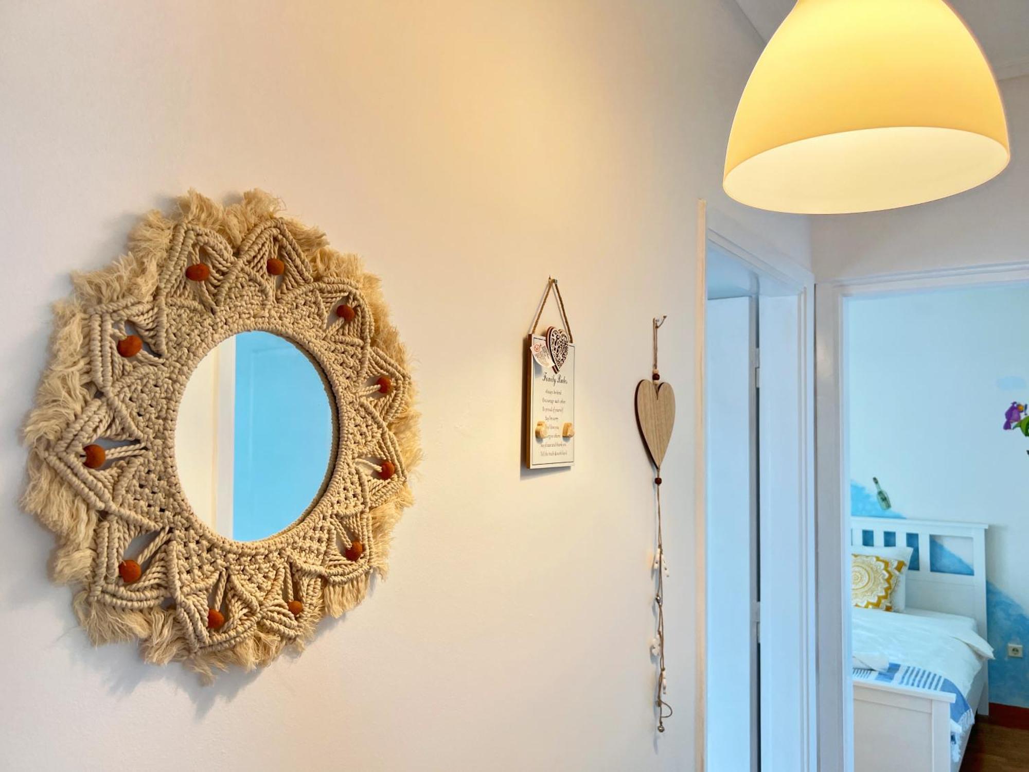 Cozy Fairytal Garden Apartment, Family Friendly, Free Parking, 15 Min To Airport Atina Dış mekan fotoğraf